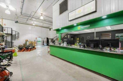 30 Industrial Drive, Sylvan Lake, AB 