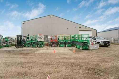 30 Industrial Drive, Sylvan Lake, AB 
