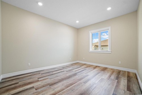 5728 55 Avenue, Camrose, AB - Indoor Photo Showing Other Room