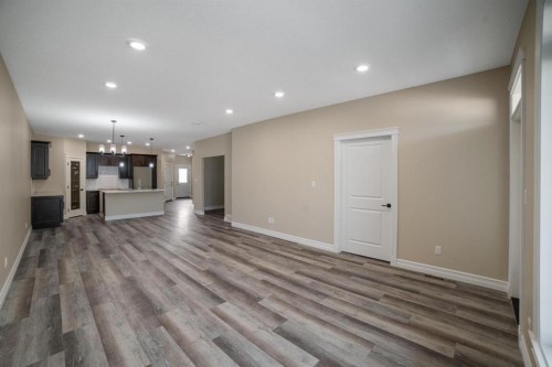 5728 55 Avenue, Camrose, AB - Indoor Photo Showing Other Room