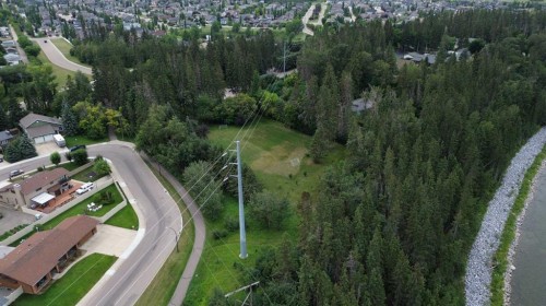 20 Cronquist Close, Red Deer, AB 