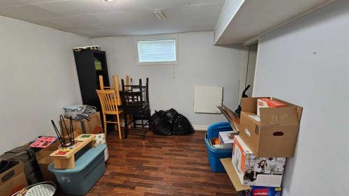 5502 51 Street, Castor, AB - Indoor