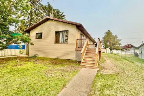5027 52 Street  Hardisty, AB T0B 1V0