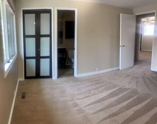 471 Dalmeny Hill Nw, Calgary, AB - Indoor Photo Showing Other Room