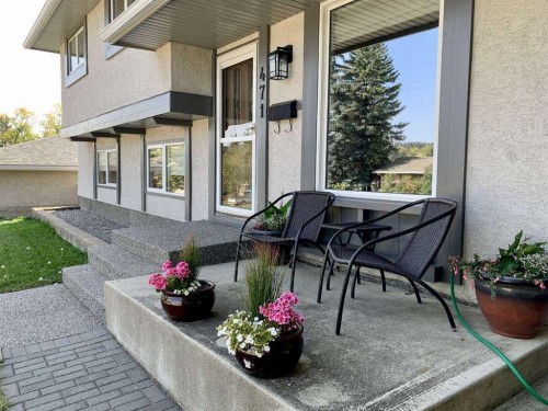 471 Dalmeny Hill Nw, Calgary, AB - Outdoor With Deck Patio Veranda With Exterior