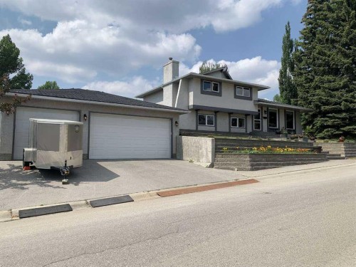 471 Dalmeny Hill Nw, Calgary, AB - Outdoor