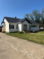 5615 49 Avenue  Killam, AB T0B 2L0