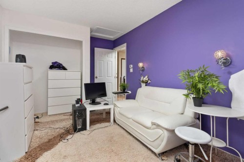 119 3Rd Avenue West, Alliance, AB - Indoor