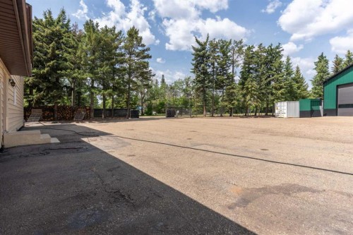 119 3Rd Avenue West, Alliance, AB - Outdoor