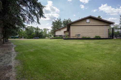 119 3Rd Avenue West, Alliance, AB - Outdoor