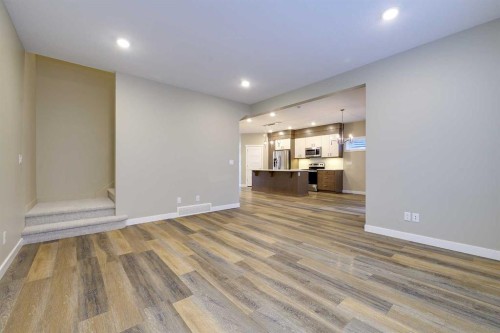 471 Townsend Street, Red Deer, AB - Indoor Photo Showing Other Room