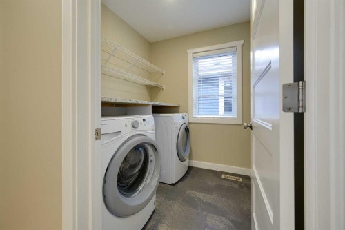 471 Townsend Street, Red Deer, AB - Indoor Photo Showing Laundry Room