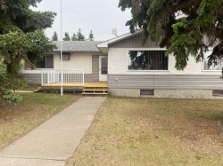 5325 53 Avenue  Bashaw, AB T0B 0H0