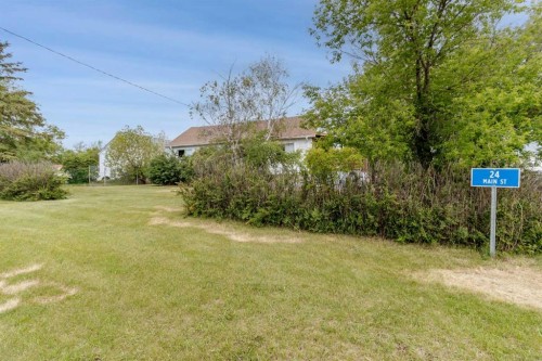 24 Main Street, Ardley, AB - Outdoor