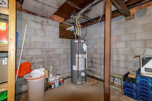 24 Main Street, Ardley, AB - Indoor Photo Showing Basement