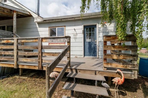 24 Main Street, Ardley, AB - Outdoor