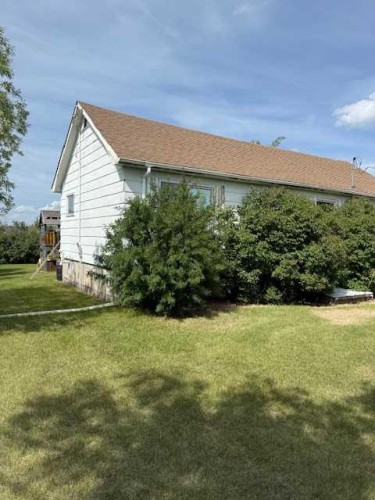 24 Main Street, Ardley, AB - Outdoor