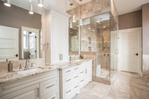 32 Sagewood Close, Red Deer, AB - Indoor Photo Showing Bathroom