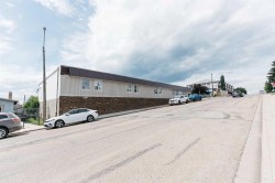 1-19 (no 3 or 13)-4940 49 Street  Rocky Mountain House, AB T4T 1B6