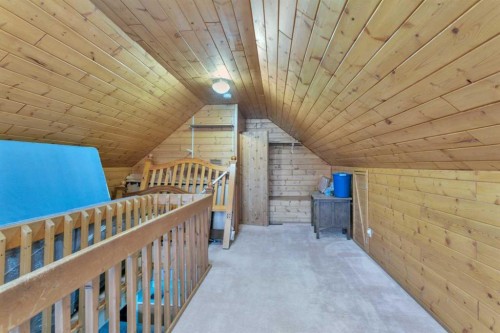 32328 Range Road 42, Rural Mountain View County, AB - Indoor Photo Showing Other Room