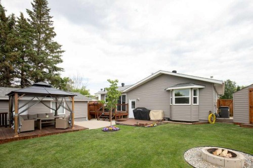 36 Harvey Close, Red Deer, AB - Outdoor