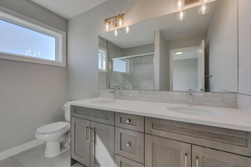 3479 Chestermere Boulevard, Chestermere, AB - Indoor Photo Showing Bathroom
