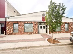 4908 50 Street  Ponoka, AB T4J 1R6