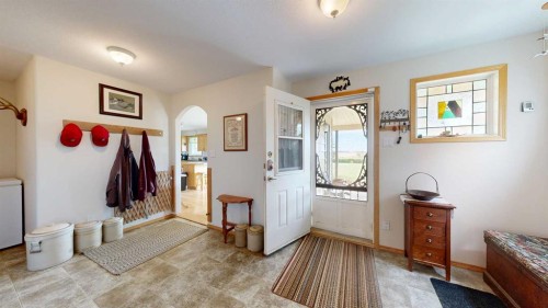 18320 Twp 39-0, Botha, AB - Indoor