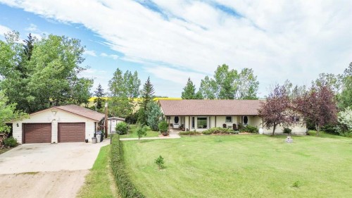 18320 Twp 39-0, Botha, AB - Outdoor