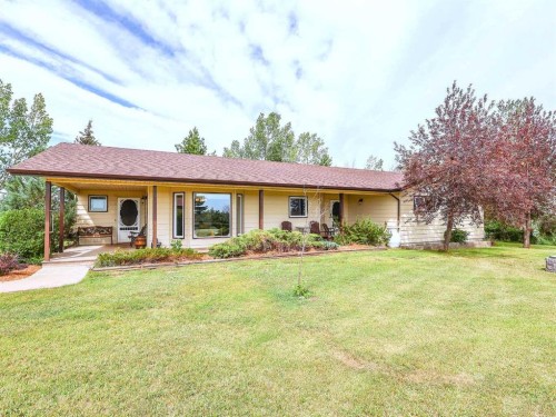 18320 Twp 39-0, Botha, AB - Outdoor With Deck Patio Veranda