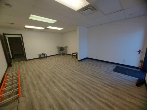1-4418 50 Avenue, Red Deer, AB 