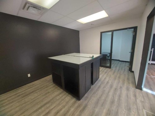 1-4418 50 Avenue, Red Deer, AB 