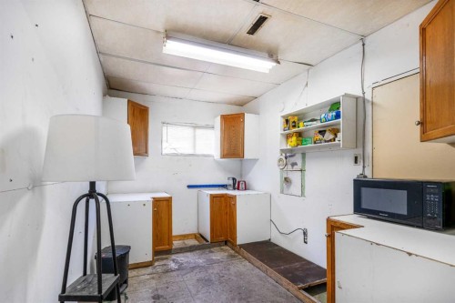 5116 53 Avenue, Viking, AB 