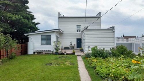 2124 20 Street, Delburne, AB 