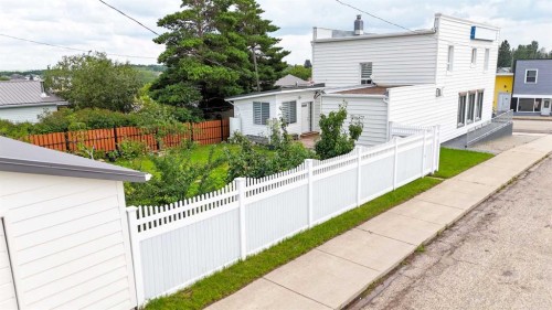 2124 20 Street, Delburne, AB 