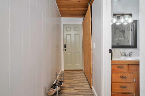 57 Grand Avenue, Norglenwold, AB - Indoor Photo Showing Other Room