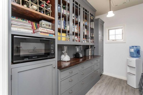 217-27111 Highway 597, Rural Lacombe County, AB - Indoor