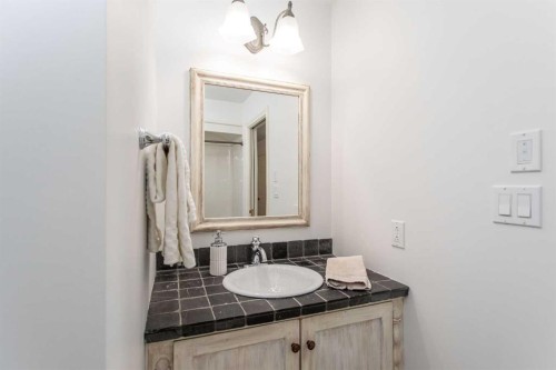 217-27111 Highway 597, Rural Lacombe County, AB - Indoor Photo Showing Bathroom