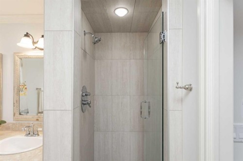 217-27111 Highway 597, Rural Lacombe County, AB - Indoor Photo Showing Bathroom