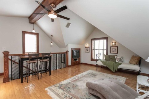 217-27111 Highway 597, Rural Lacombe County, AB - Indoor Photo Showing Living Room