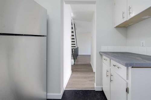 35-20 Alford Avenue, Red Deer, AB - Indoor