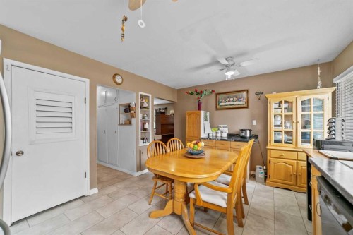 4903 53 Street, Innisfree, AB - Indoor Photo Showing Dining Room