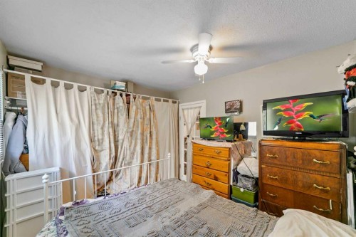 4903 53 Street, Innisfree, AB - Indoor Photo Showing Bedroom