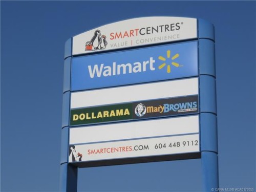 10 Iron Gate Boulevard, Sylvan Lake, AB 