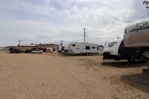 6402 42 Avenue, Ponoka, AB 