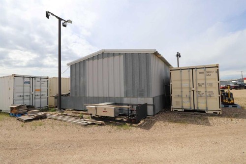 6402 42 Avenue, Ponoka, AB 