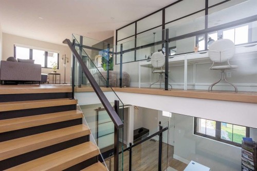 125 Emerald Drive, Red Deer, AB - Indoor Photo Showing Other Room