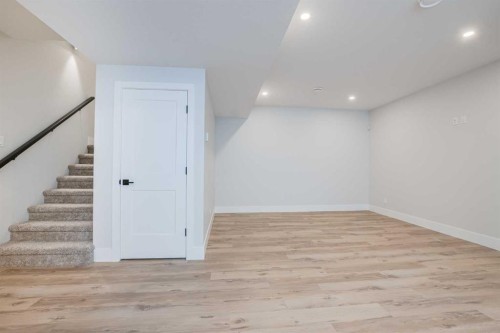 125 Emerald Drive, Red Deer, AB - Indoor Photo Showing Other Room