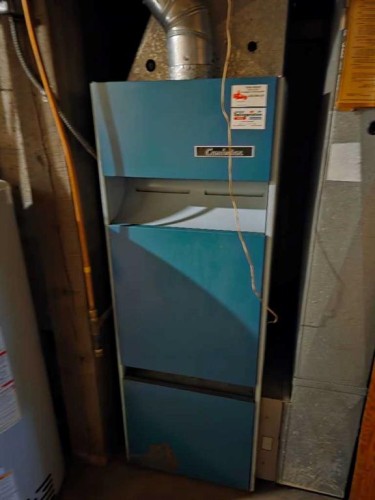 4910 Hwy 2A, Lacombe, AB - Indoor