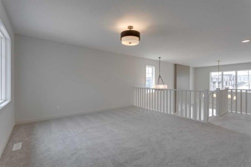 21 Bayview Mews Sw, Airdrie, AB - Indoor Photo Showing Other Room